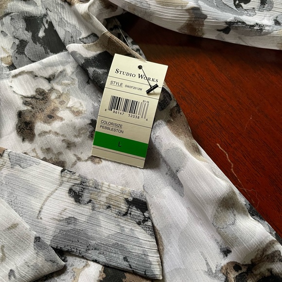 Studio Works Womens Top - Picture 3 of 4